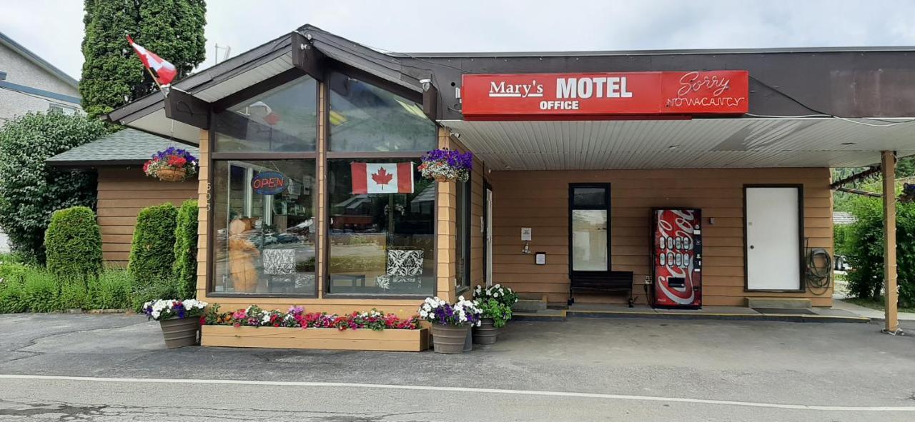 Mary'S Motel Golden Esterno foto